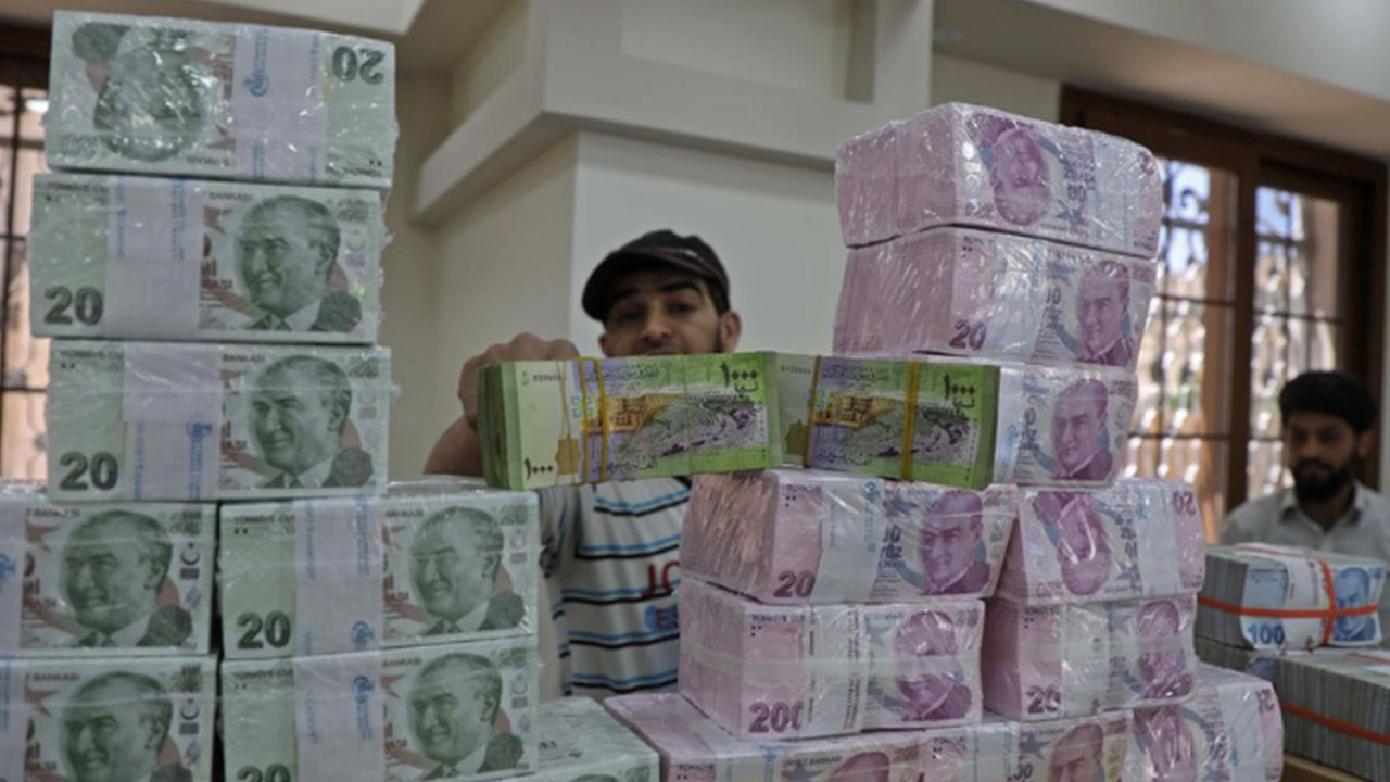 Foto - Türkiye'yi seçmesi beklenirken Ahmed El Şara BAE ve Almanya ile anlaşıyor: Karar Rusya'yı çileden çıkartacak