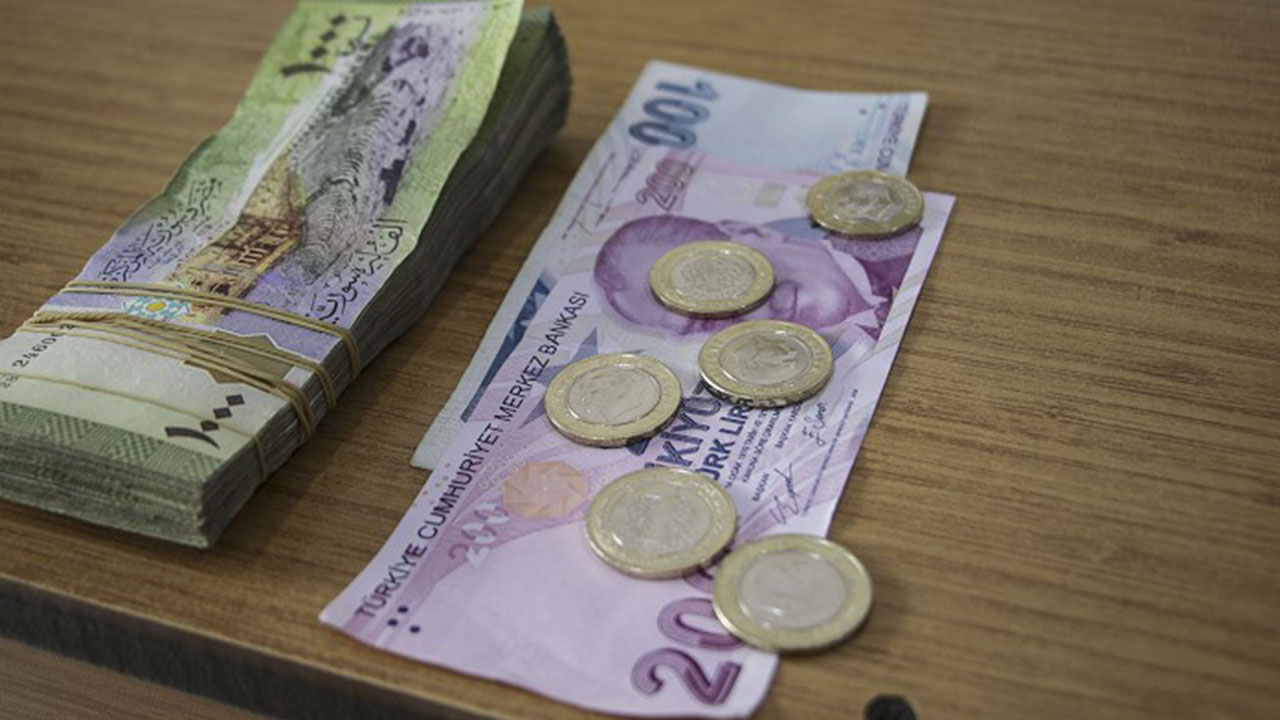 Foto - Türkiye'yi seçmesi beklenirken Ahmed El Şara BAE ve Almanya ile anlaşıyor: Karar Rusya'yı çileden çıkartacak