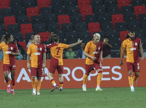 Herkesi şaşkına çevirdi: Ezber bozan açıklama! İtalyan devi Galatasaray'ın yıldızına kancayı taktı...