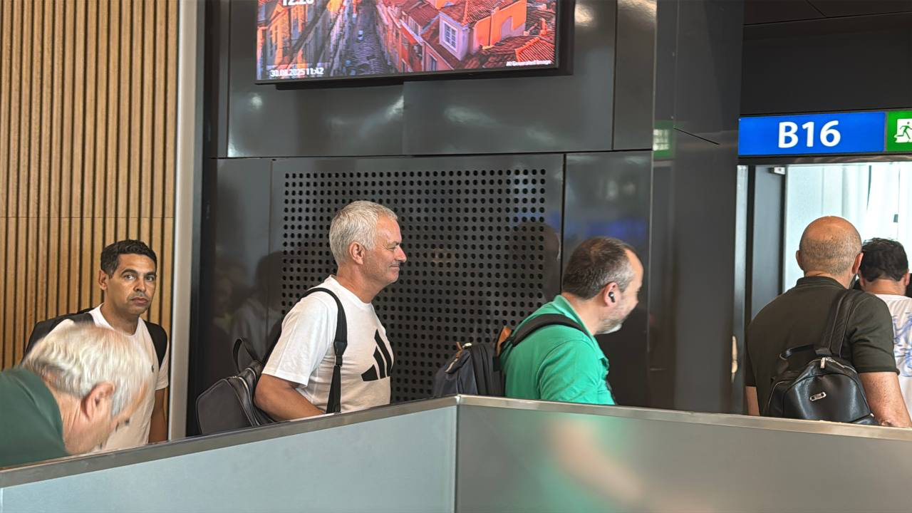 Foto - Herkesi şaşkına çevirdi tek başına: Tazminatör Mourinho sessiz sedasız çekti gitti: Kimse yoktu...