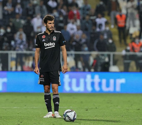 Foto - Herkesi şok etti: Beşiktaş'ta flaş transfer gelişmesi! Şenol Güneş'in prensine talip çıktı...