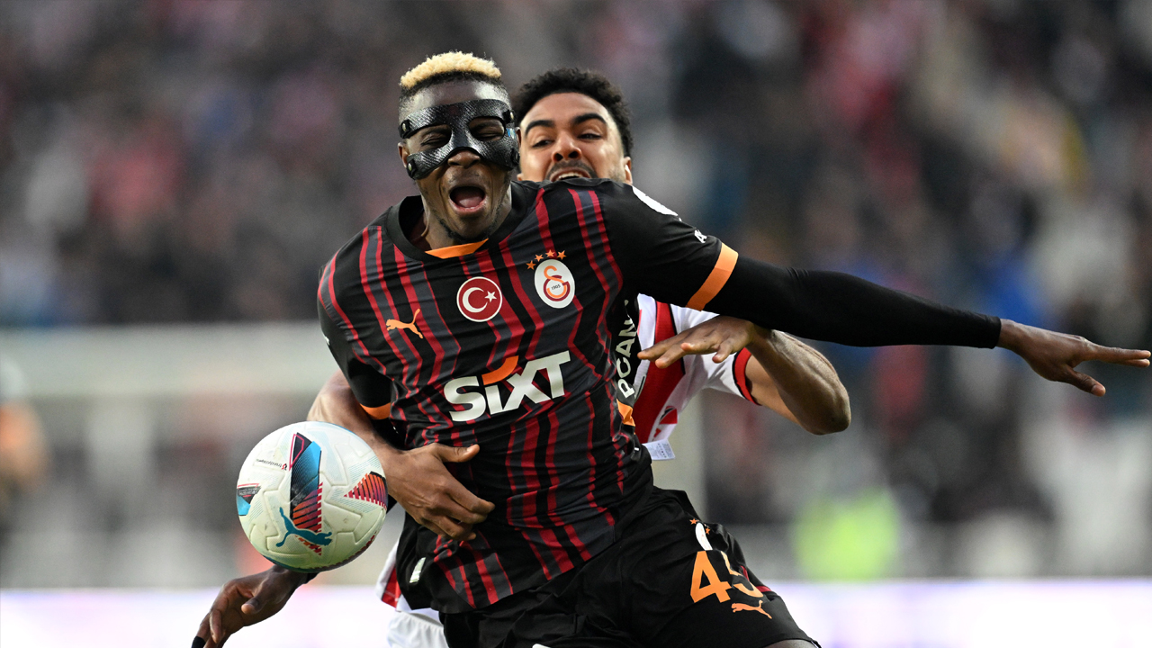 Foto - Herkesi şok etti: Parayı oraya gömecek misiniz artık? Osimhen'e bir şeyler oldu!