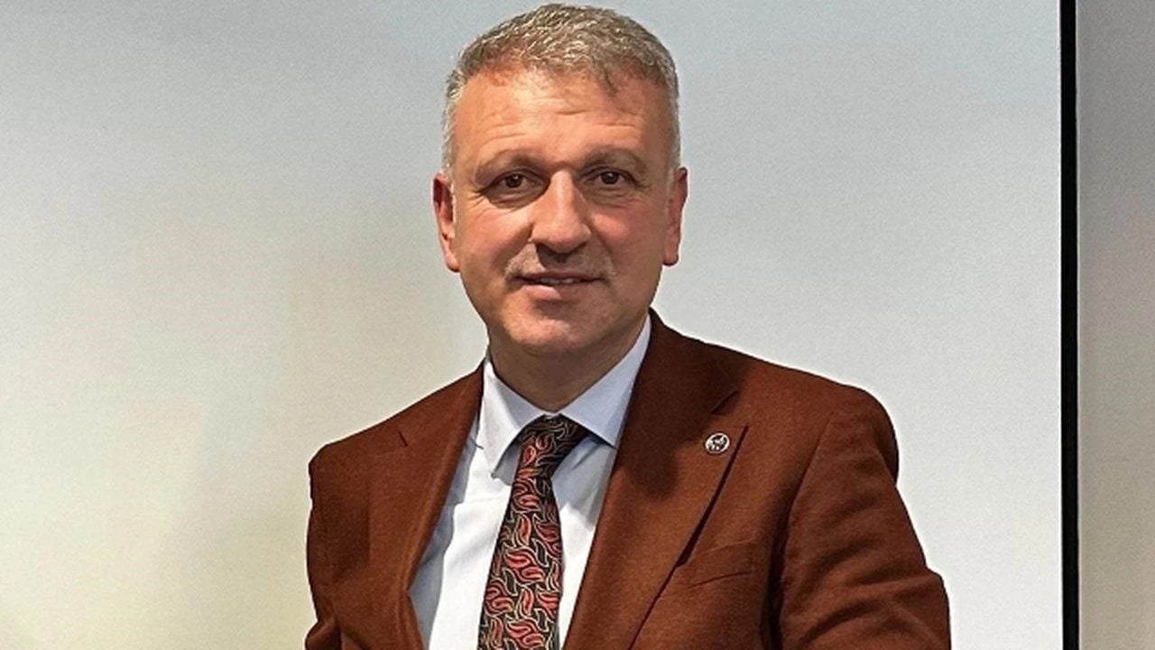 Foto - Herkesi ters köşe yapan çıkış! Cumhurbaşkanı Erdoğan’ın başdanışmanından bakanlığın olay kararına itiraz