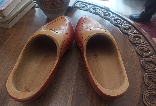 Foto - Herkesin gözü bu ayakkabılarda! Bu ayakkabının özelliği ne? 