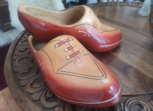 Herkesin gözü bu ayakkabılarda! Bu ayakkabının özelliği ne? 