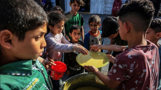 Foto - Herkesin merak ettiği liste açıklandı! Türkiye, Gazze’ye yardımda bakın kaçıncı oldu! İlk sıradaki ülke herkesi şaşırttı
