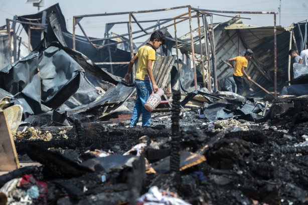 Foto - Herşem Kampı'nda yangın çıktı.