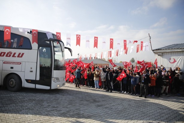 Foto - Herson'dan gelen 88 Ahıska Türkü, Elazığ'a ulaştı