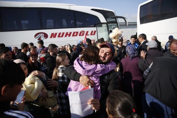 Foto - Herson'dan gelen 88 Ahıska Türkü, Elazığ'a ulaştı