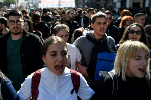Foto - Heyecan içinde bekliyorlardı! Türklerle ilgili alınması gereken karar gecikti, Yunanistan karıştı