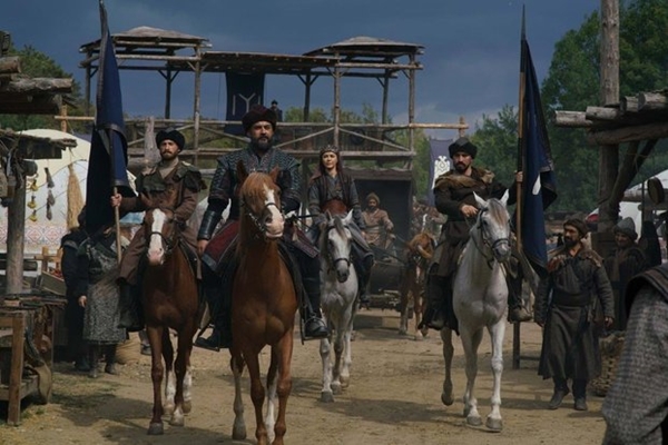 Foto - Heyecanla bekleniyordu! Osman ve Ertuğrul Bey nihayet kavuşuyor