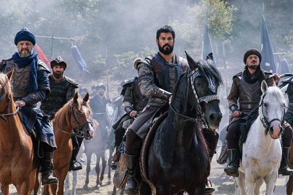 Foto - Heyecanla bekleniyordu! Osman ve Ertuğrul Bey nihayet kavuşuyor