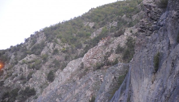 Foto - Heyelan iki ilimiz arasında ulaşımı kapattı