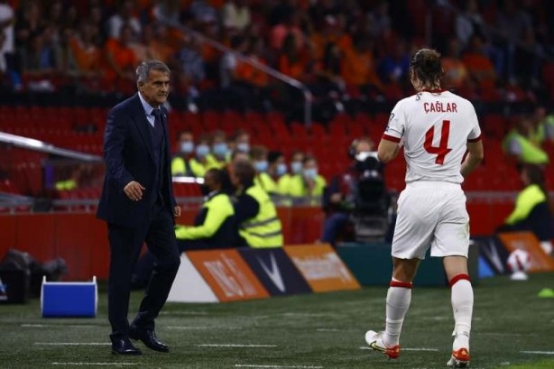 Foto - Hezimete uğrayan Milli Takım ve Şenol Güneş'e ağır sözler!