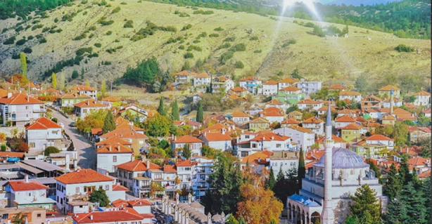 Hiç akla gelmeyecek ilçemizde petrol gelişmesi! Yerin 3 bin metre altına inilecek, müjde her an gelebilir