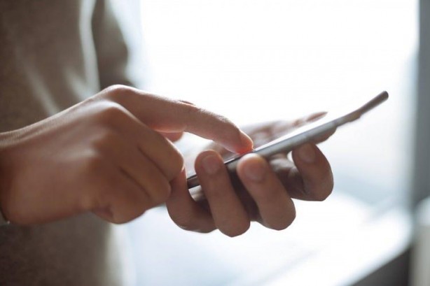 Foto - Hiç merak ettiniz mi? Şarjı dolu olan bir telefon neden kapanır, İşte 8 nedeni...