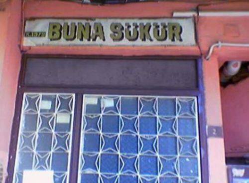 Foto - Hiçbir adres karışıklığına mahal vermeyecek apartman isimleri