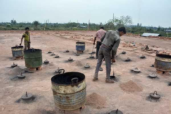 Foto - Hiçbir güvenlik önlemi yok! Çocuklar böyle çalıştırılıyor