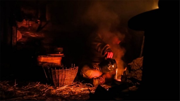 Foto - Hiçbir teknoloji kullanmadan Ortaçağ hayatı yaşıyor!