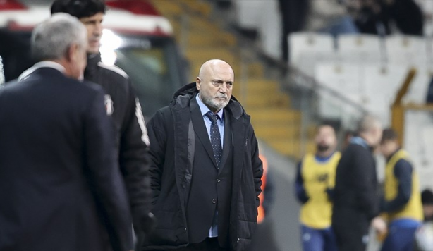 Foto - Hikmet Karaman’dan flaş açıklama: Hareketleri hayrete düşürdü… Gitti Fatih Terim geldi Karaman…