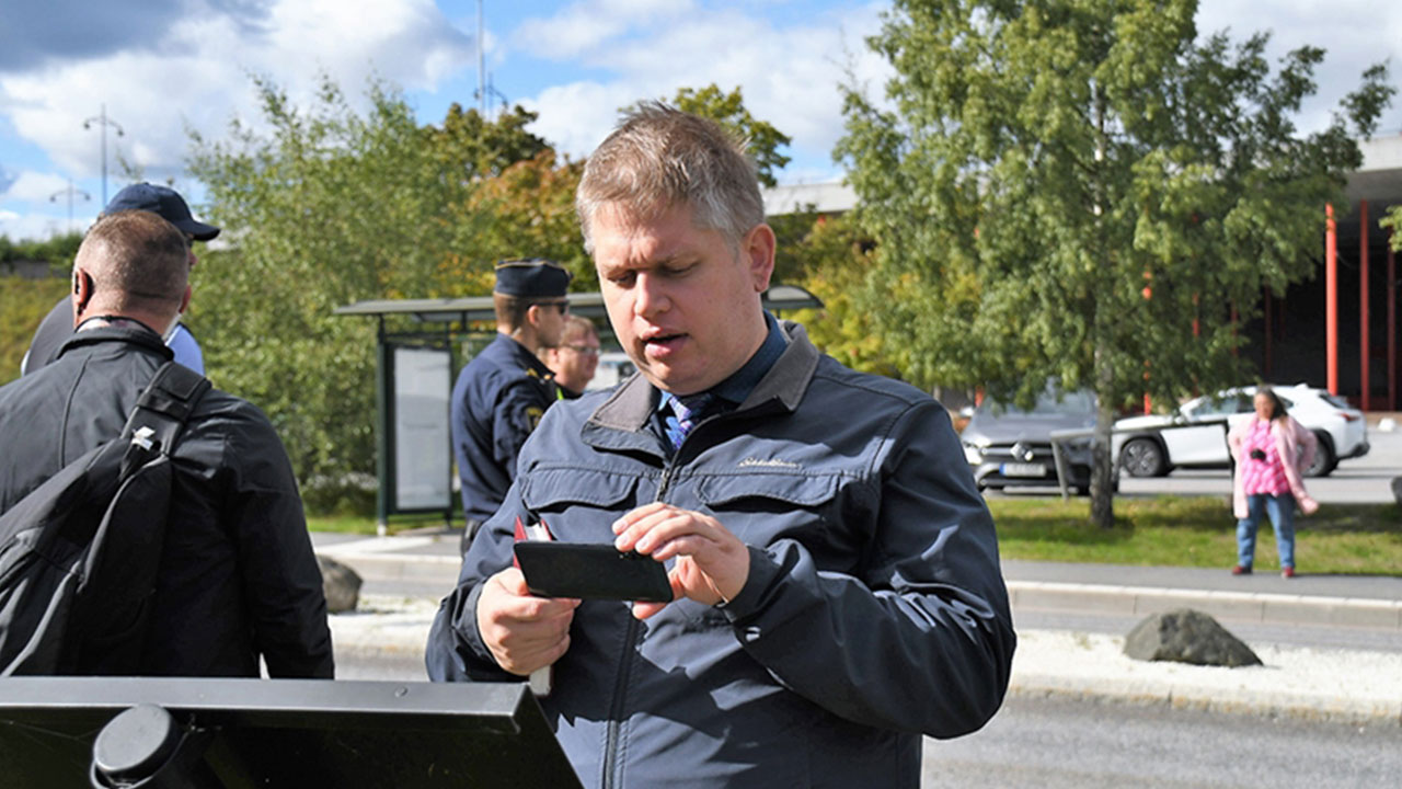 Foto - Hilal Kaplan alçak saldırıyı açıkladı: Başımdan örtüm çekilmeye çalışıldı