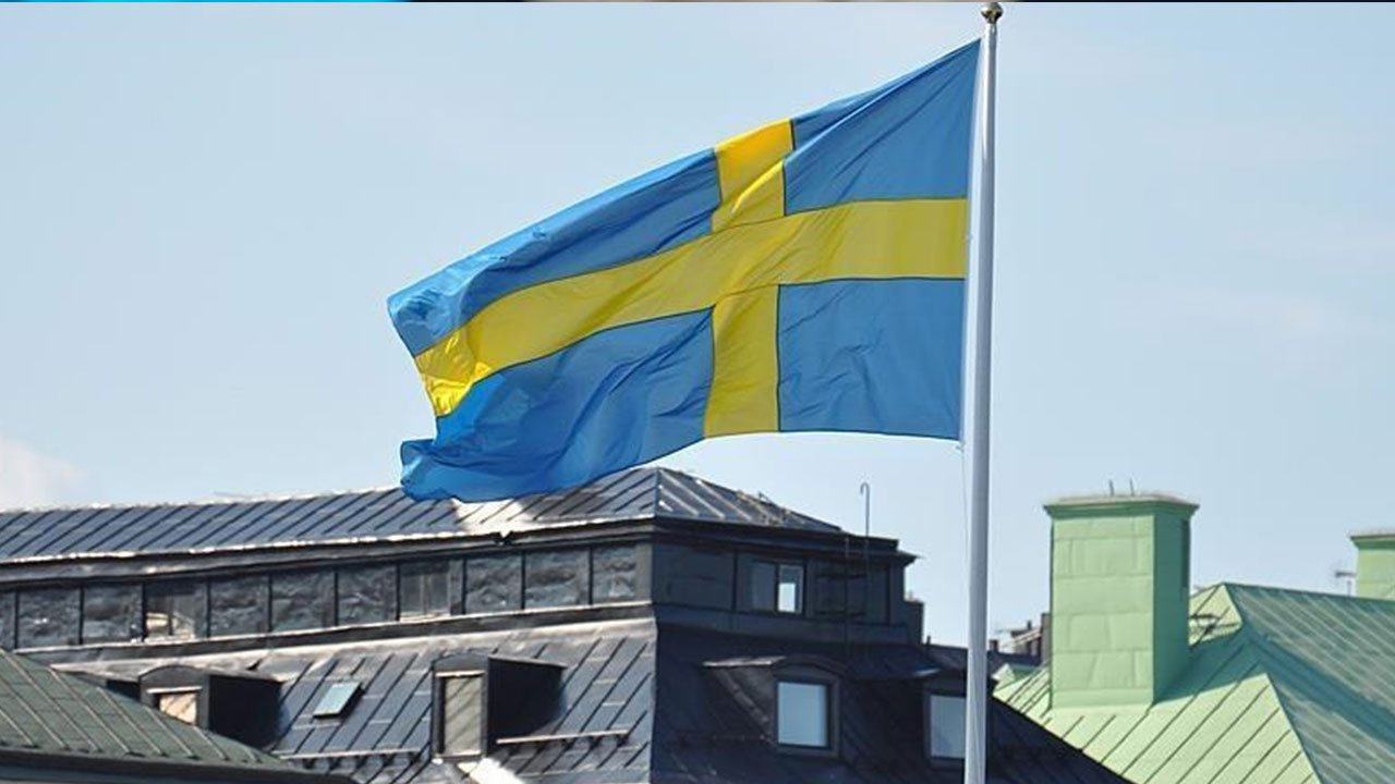 Foto - Hilal Kaplan alçak saldırıyı açıkladı: Başımdan örtüm çekilmeye çalışıldı