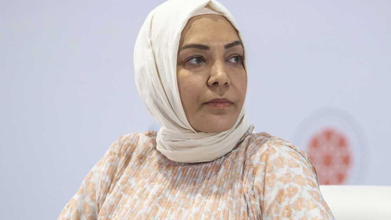 Hilal Kaplan, Türk insanının neden İngilizce öğrenemediğini açıkladı