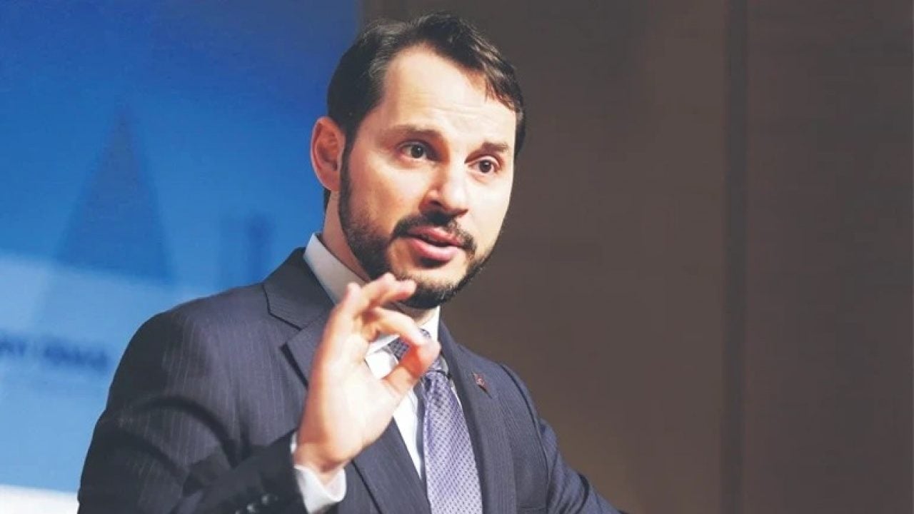 Foto - Hilal Kaplan'dan Berat Albayrak çıkışı: At izi belki de artan biçimde it izine karıştığı için bugün buradayız