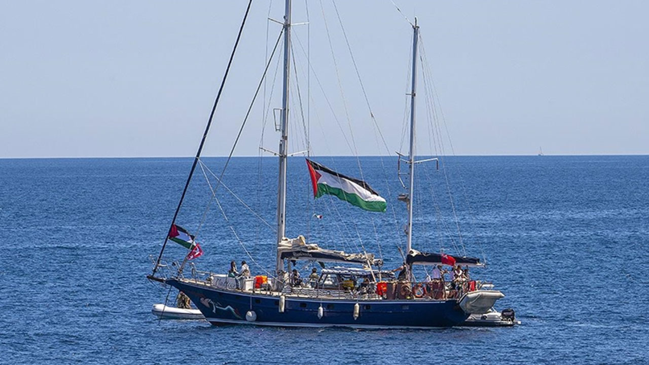 Foto - Hilal Kaplan'dan haklı sitem: Yüzlerce gemiyi yola çıkarmak gerek