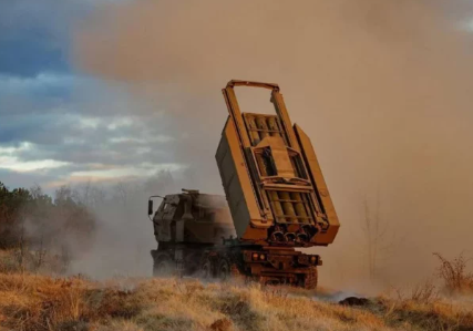 Foto - HIMARS füzelerini alıp dünyaya duyurdular: 48 saatte Türk savaş gemilerini, İHA'larını imha edeceğiz