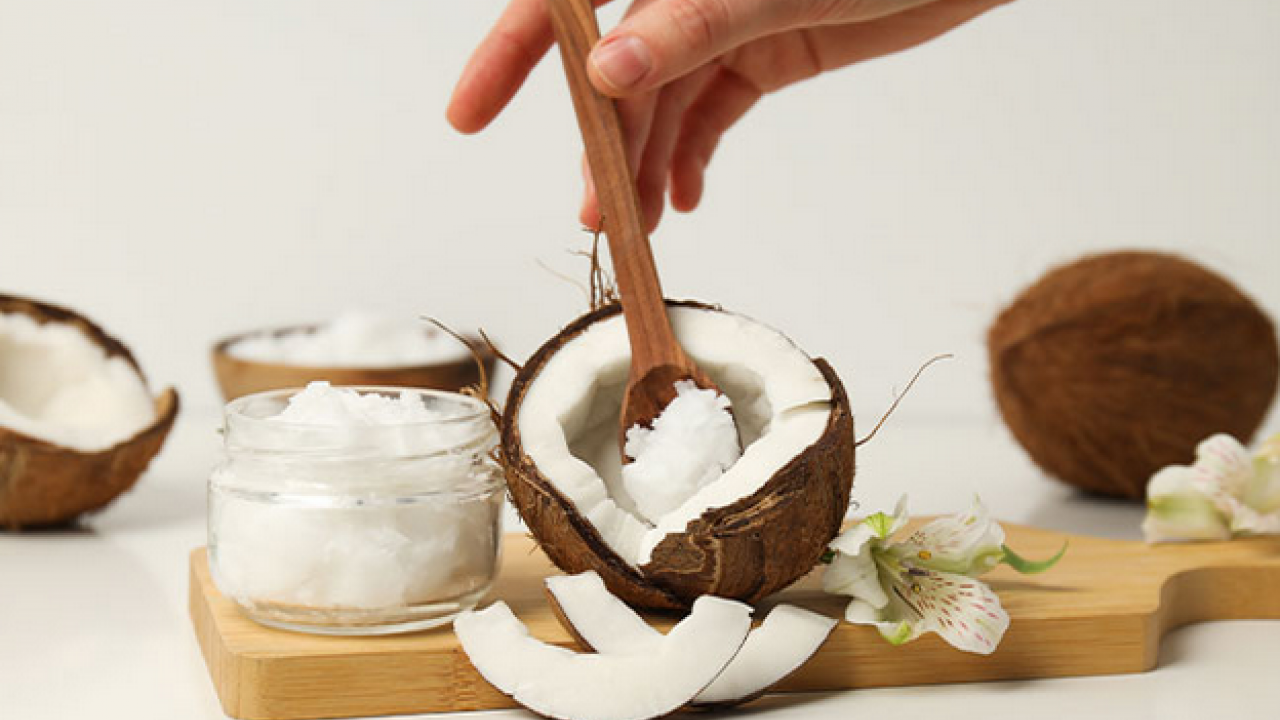 Foto - Hindistan cevizi yağı 2 haftada sizi 10 yaş gençleştirecek! Yaşlanmayı geciktiriyor, kırışıklıkları azaltıyor