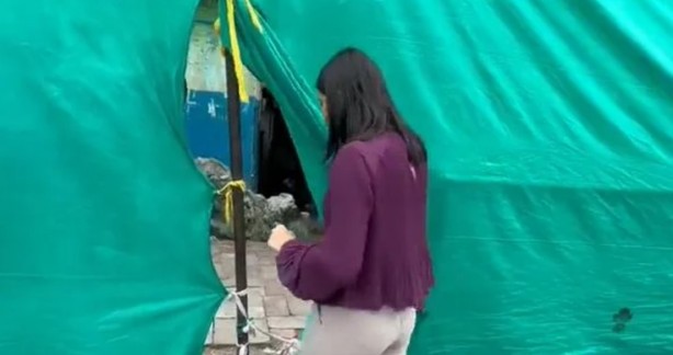 Foto - Hindistan fakirliğin üstünü kapattı! Liderler görmesin diye alınan "önleme" bakın