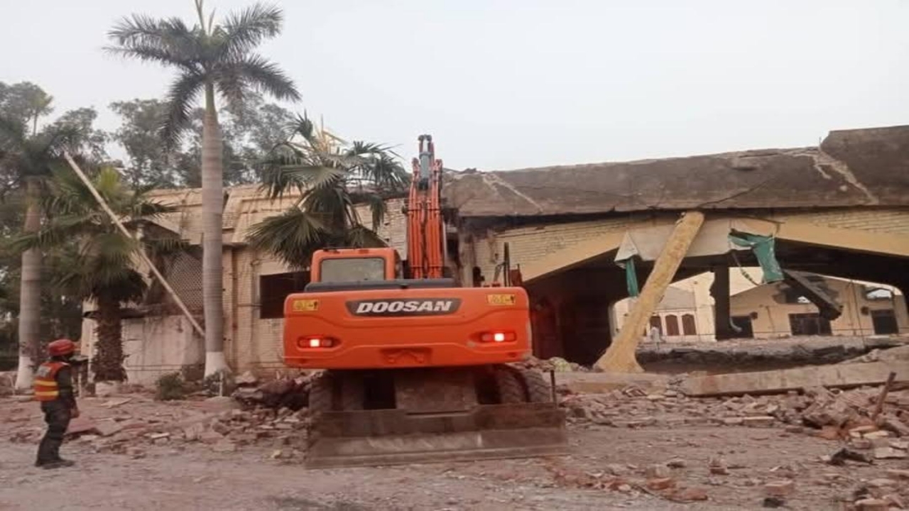 Foto - Hindistan-Pakistan savaşı resmen başladı! O "cami" detayı herkesi şaşkına çevirdi