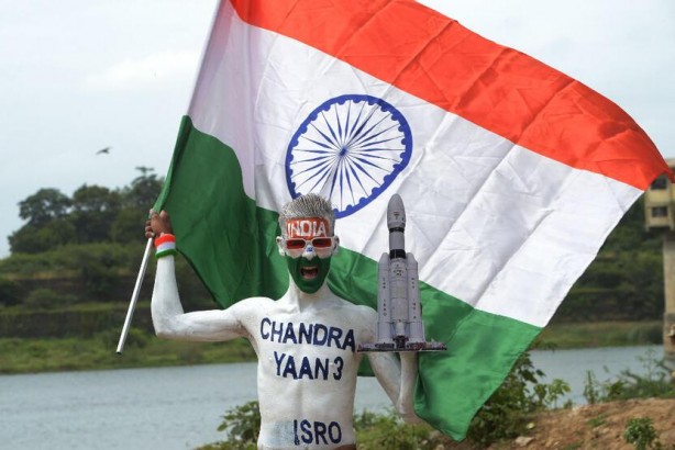 Foto - Hindistan şokta! Dondu, uyanamıyor...