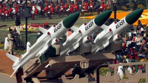 Foto - Hindistan "Türk SİHA'larını vuracağız" diyordu! Kendileri yapamadı, füze verip o ülkeye yaptıracaklar