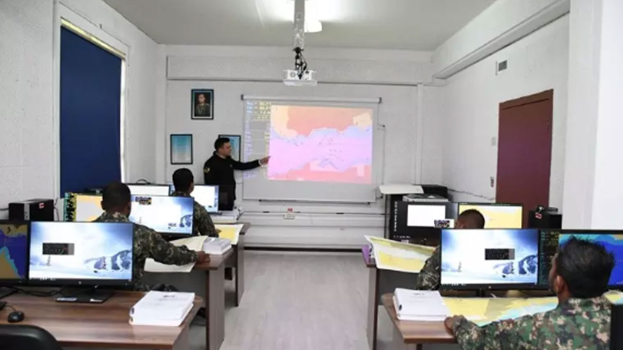 Foto - Hindistan'a karşı Türkiye'den destek istediler! Ankara 'bu bizden hibe' dedi, savaş gemisi yola çıkıyor