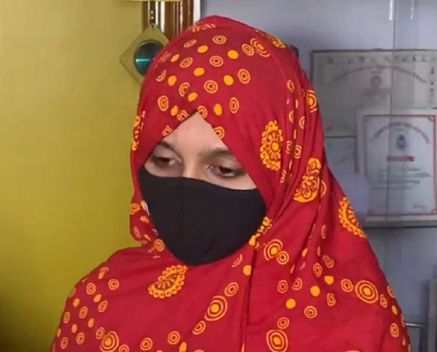 Foto - Hindistan'da başörtüsü taktığı için sözlü tacize uğrayan kadın: Korkmuyorum