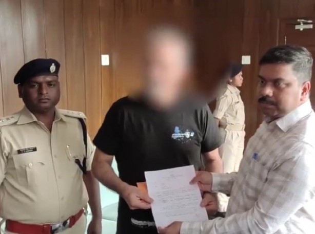 Foto - Hindistan’da işkence ve toplu tecavüze uğrayan gezgin çiftle ilgili ağızları açık bırakan gelişme! Tartışma çıkaran görüntü! O skandal kararı aldılar