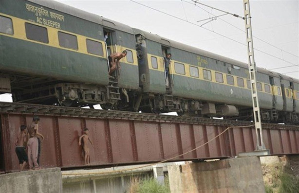 Foto - Hindistan'da sıra dışı eğlence anlayışı