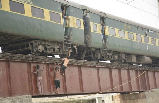 Foto - Hindistan'da sıra dışı eğlence anlayışı