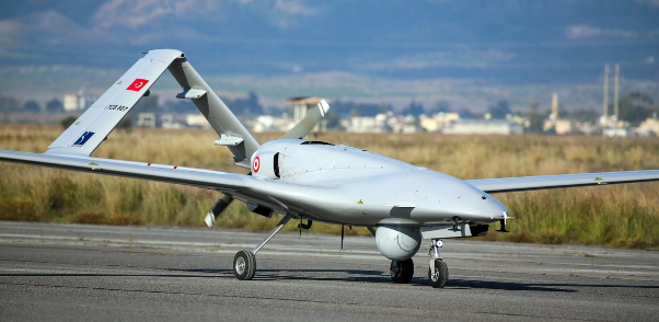 Hindistan'ın korktuğu başına geldi: Türk SİHA'larıyla poz verdiler