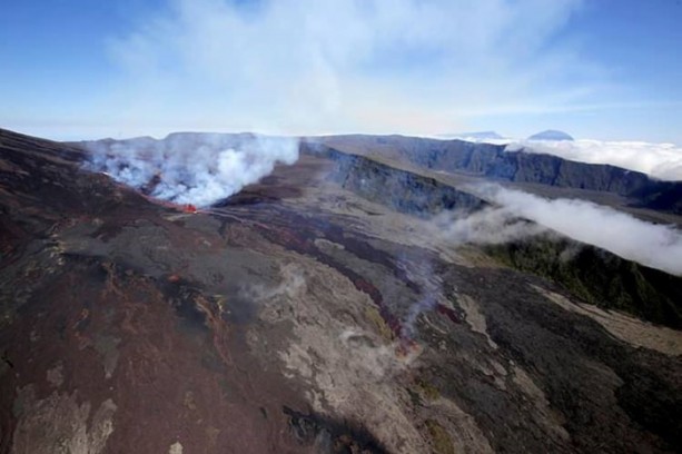 Foto - Hint Okyanusunda yanardağ patladı
