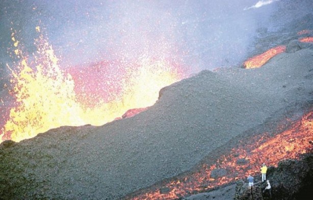 Foto - Hint Okyanusunda yanardağ patladı