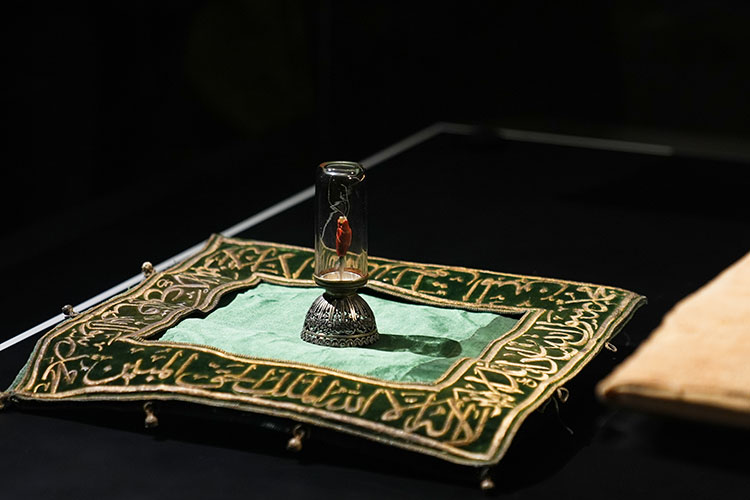 Foto - Hırka-i Şerif ziyarete açıldı 