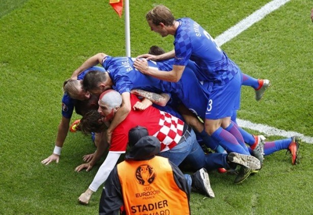 Foto - Hırvatistan'ın golünde ilginç görüntü!