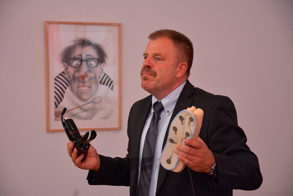 Foto - Hisseden protez bacak geliştirildi