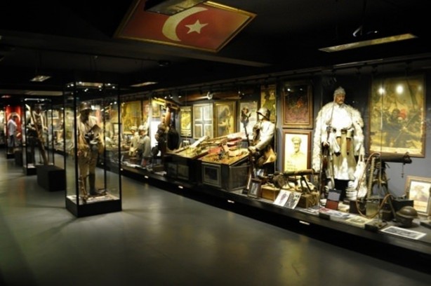 Foto - Hitler'in efsane savaş uçağı İstanbul'da!