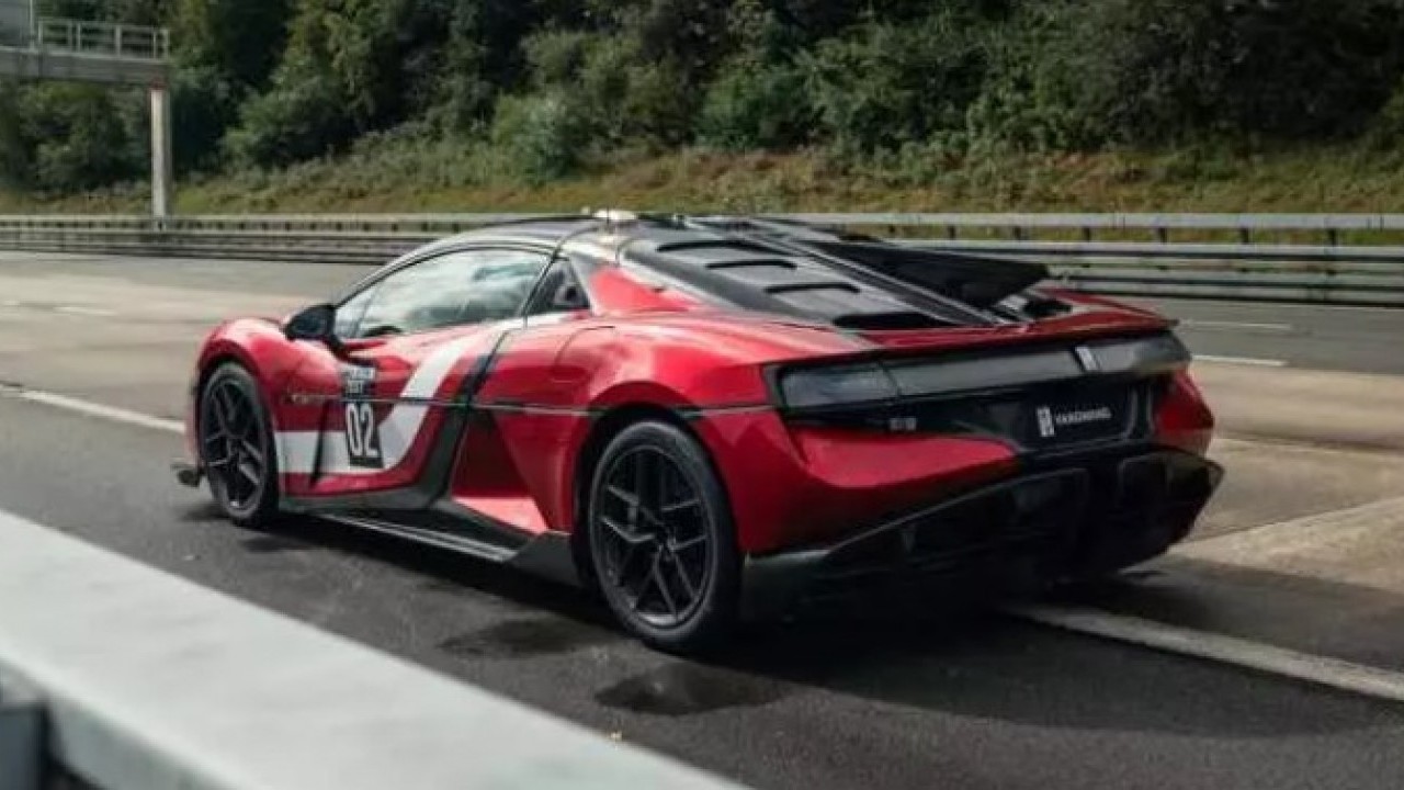 Foto - Hız rekoru kırmıştı: Türkiye'de otomobil tutkunlarıyla buluşuyor!