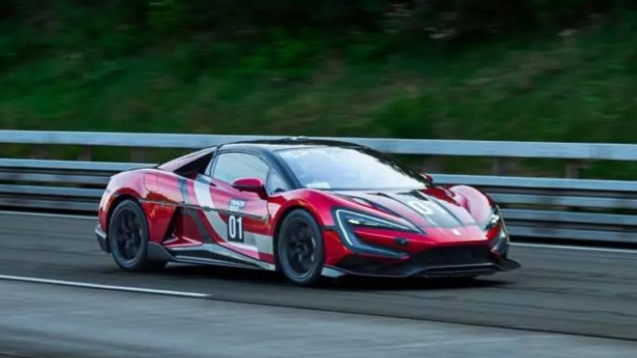 Hız rekoru kırmıştı: Türkiye'de otomobil tutkunlarıyla buluşuyor!