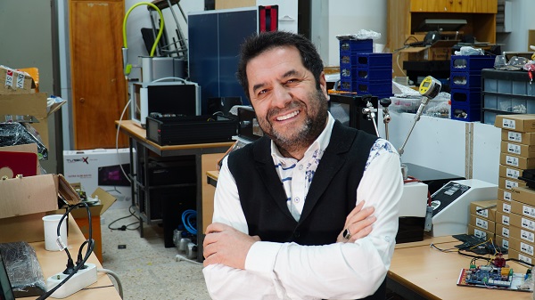 Foto - Hızı saatte 300 bin kilometre bölü saniye... Einstein'ın teorisini Türk profesör ispatladı